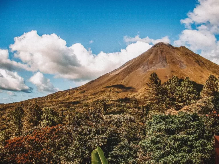 Natália Becattini participa de podcast sobre viagens para a América Latina