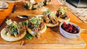 Toda hora é hora para uma Arepa: história da deliciosa tortinha colombiana