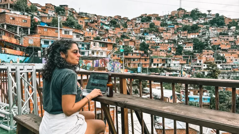 Nômades digitais em Medellín: Guia completo para curtir a cidade