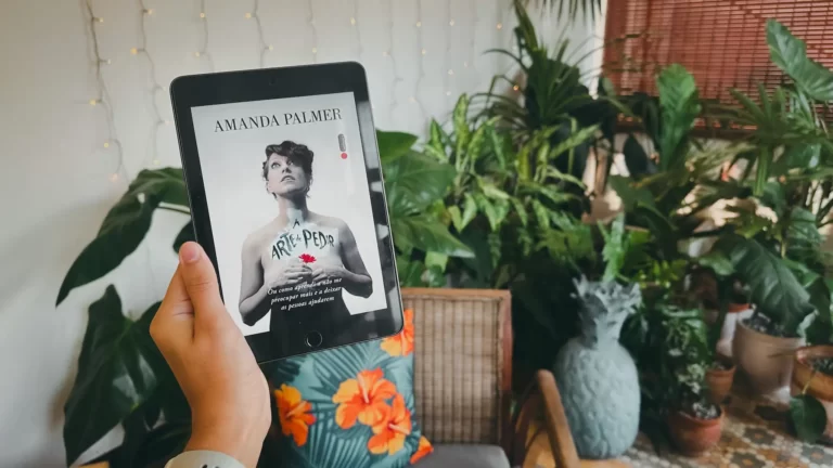 A Arte de Pedir, de Amanda Palmer, no universo da Produção de Conteúdo