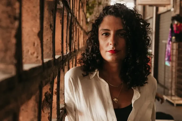 Natália Becattini participa de projetos de estudantes de jornalismo