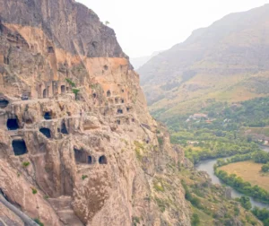 7 paisagens surreais da Geórgia: lugares que parecem outro mundo